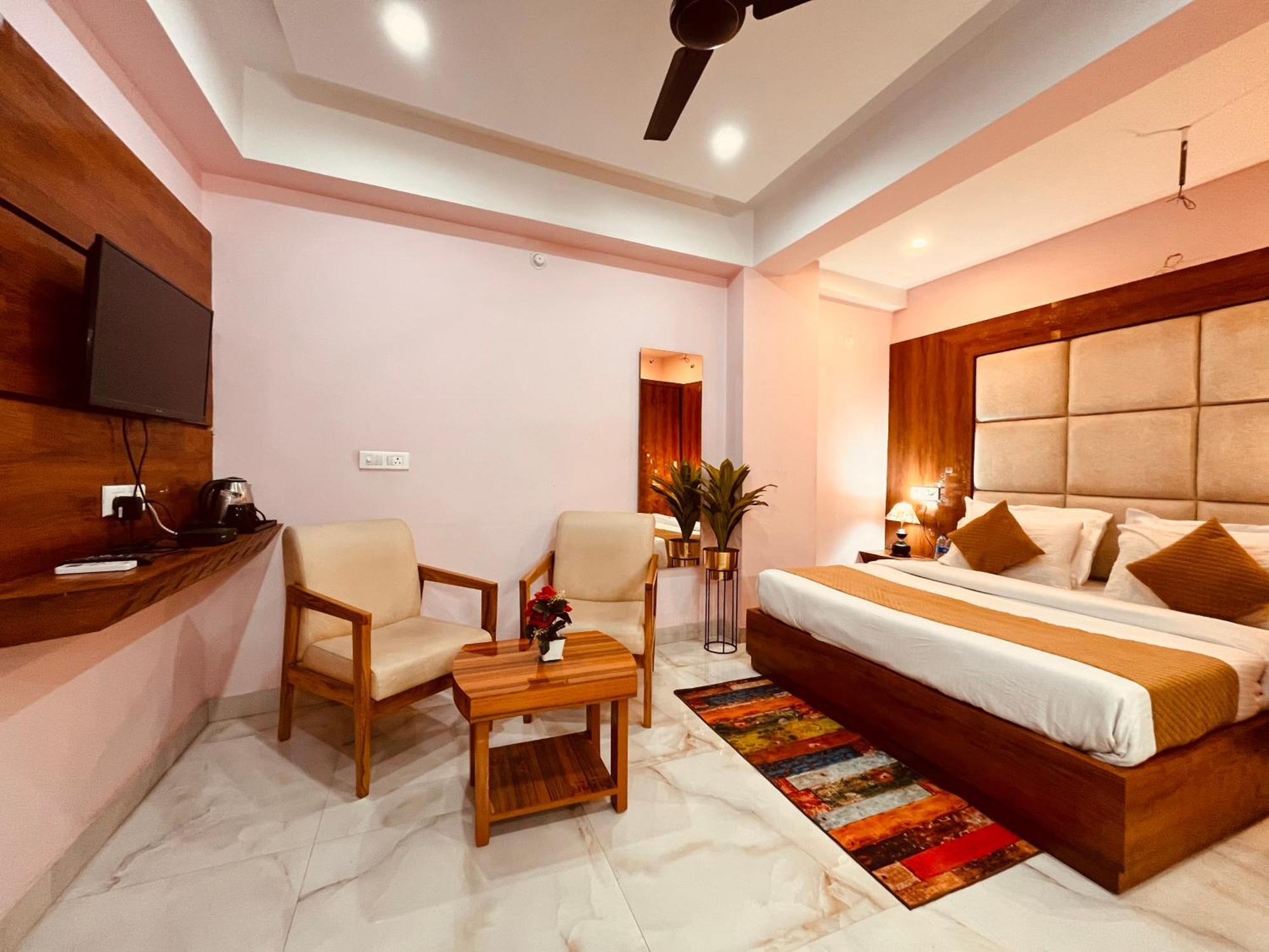 Hotel Golden Temple View By La Casa, Amritsar #Top Rated #Most Awarded #Swimming Pool #Prime Location #Luxury Rooms #Parking #Rooftop Cafe ภายนอก รูปภาพ