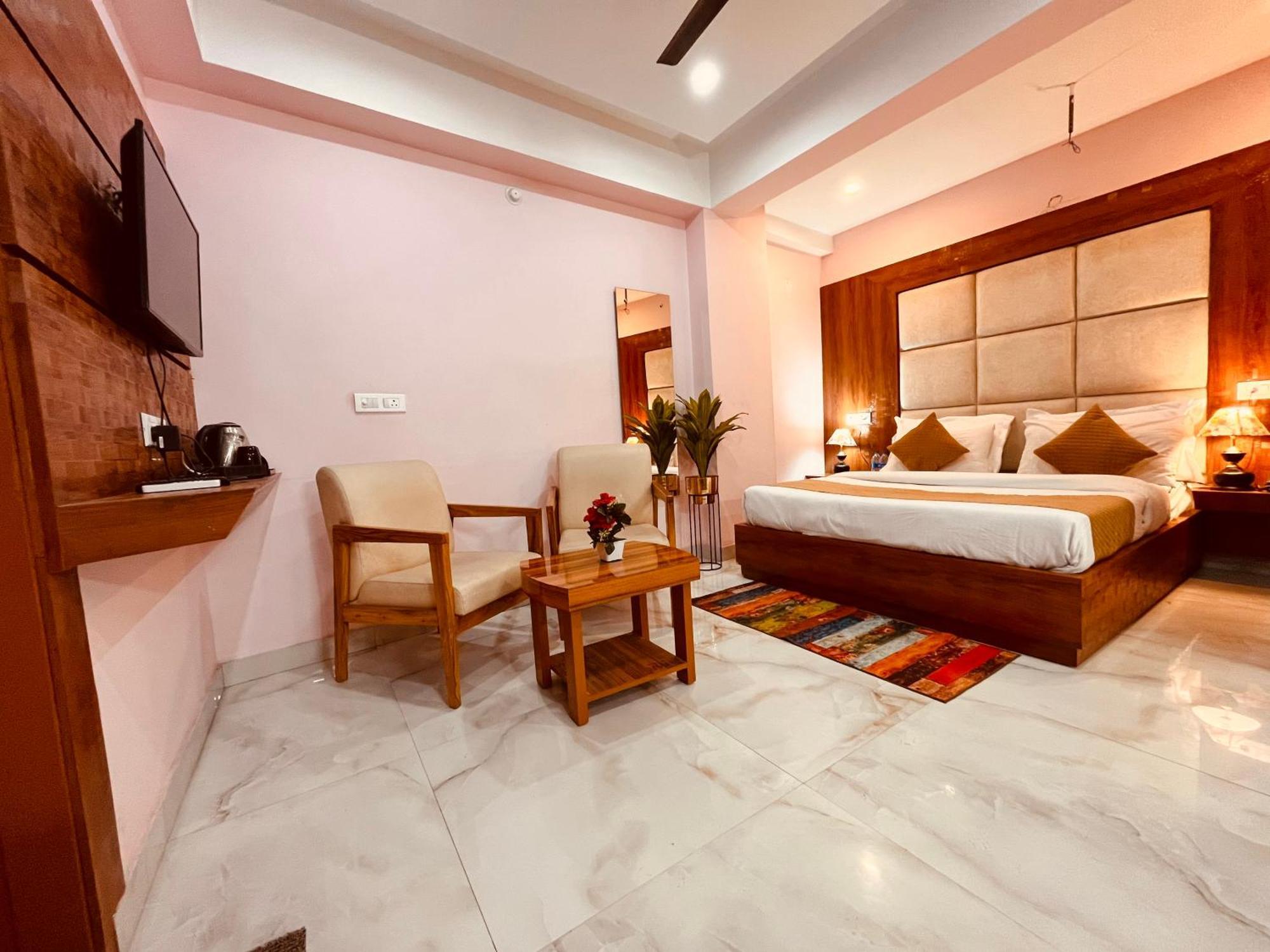 Hotel Golden Temple View By La Casa, Amritsar #Top Rated #Most Awarded #Swimming Pool #Prime Location #Luxury Rooms #Parking #Rooftop Cafe ภายนอก รูปภาพ