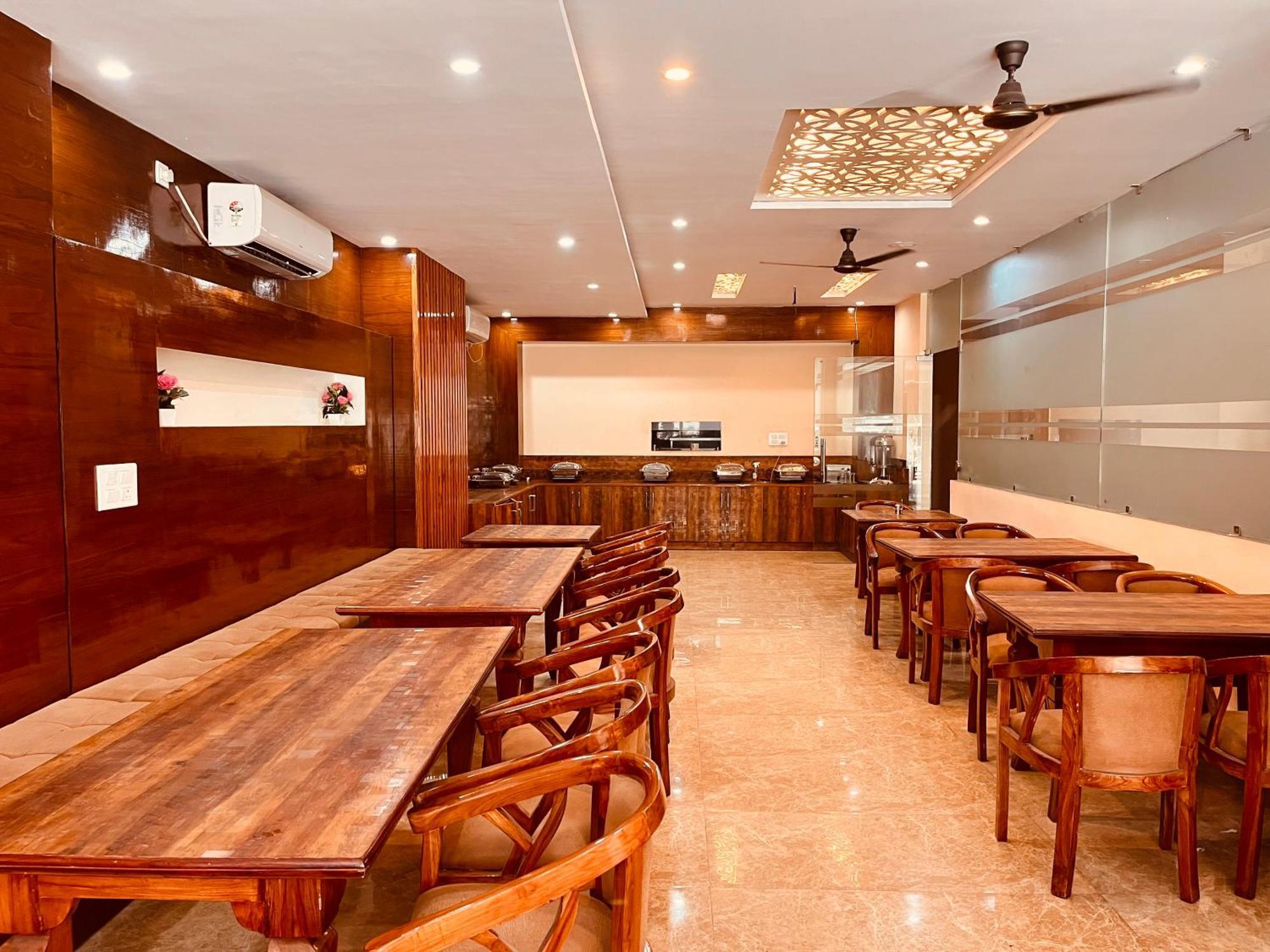 Hotel Golden Temple View By La Casa, Amritsar #Top Rated #Most Awarded #Swimming Pool #Prime Location #Luxury Rooms #Parking #Rooftop Cafe ภายนอก รูปภาพ